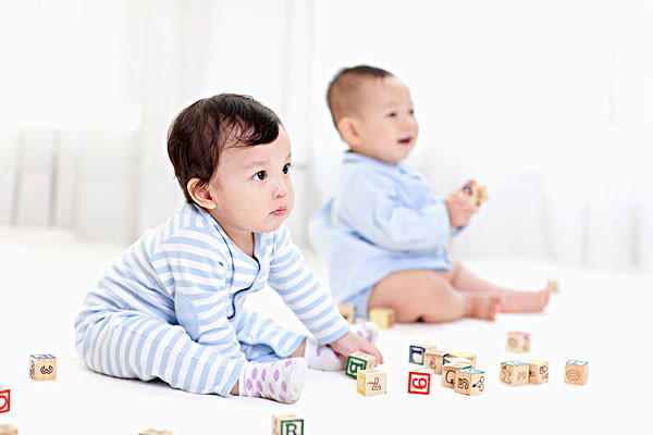 開發寶寶智力10種小玩具