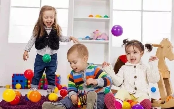 早教中心和托育中心一樣嗎?早教中心和幼兒園一樣嗎?